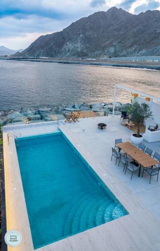 Al Dana, Sea Breeze Villa, Fujairah