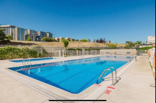 Modern apartment Near city center, Airport, Metro, Madrid (foto 8)