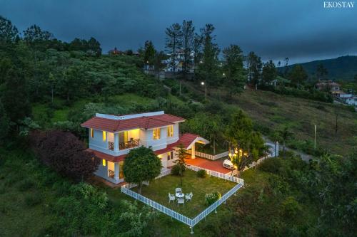 EKOSTAY - Villa Eve, Udagamandalam (Foto 10)