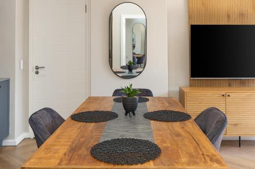 Bridgewater One 309 - image 10