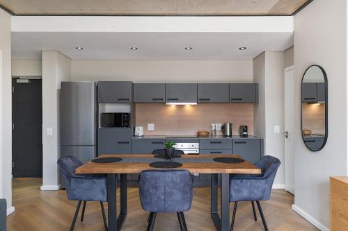 Bridgewater One 309 - image 9