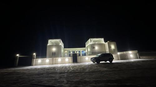 Al Jiwirah Nights Chalet أستراحة ليالي الجويرة (Al Jiwirah Nights Chalet أستراحة ليالي الجويرة) in Hilf