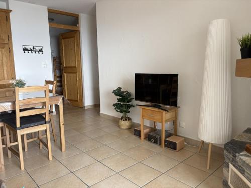 Plein Ciel MOUNTAIN & COSY apartments - image 13