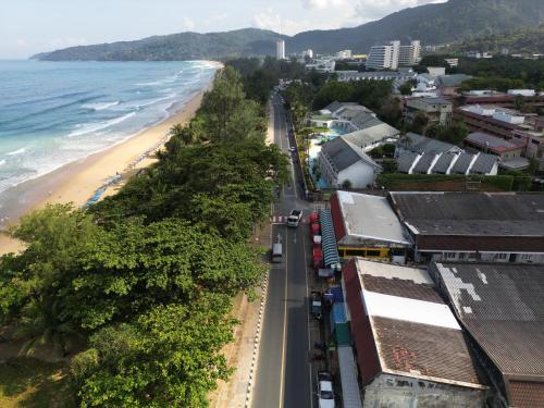 Bed & Beach Hostel Karon - 숙소 외관