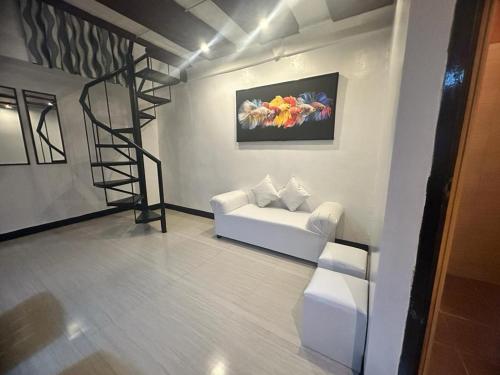 Adorable - 2B, Stunning Lounge, Manila