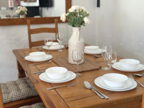 A szálláshely kívülről, The Smythy Cotswolds Farm Stay With Pool in Lechlade