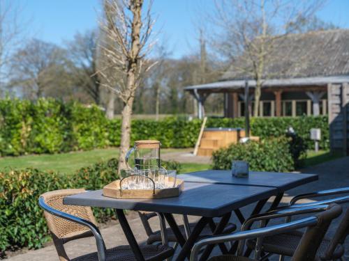 Létesítmények, Groepsaccommodatie met hottub en sauna | 18 personen in Verspreide huizen Neede