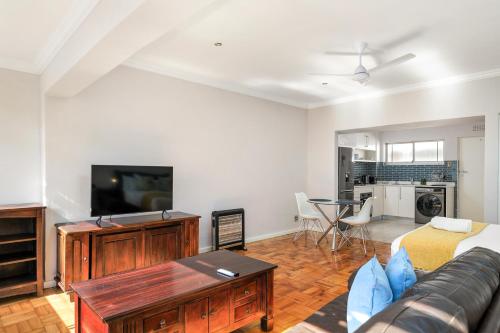 Spacious Studio in Prime Location - main image