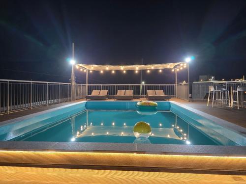 Swimming pool, Yeosu Domar Hotel in Dolsan-eup