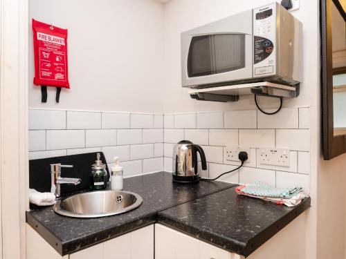 Konyha, Wood Bank Studio Apartment in Holmfirth