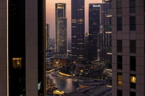 Restay Homes at Damac Maison Mall - Full Burj View from all rooms - 1 min to Dubai Mall - image 4