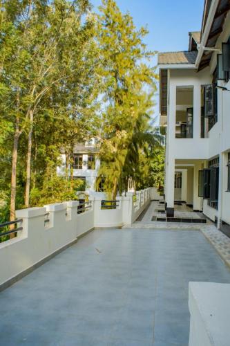 The Loch Hotel Bondo in Bondo