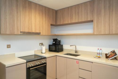 Live the Opulenco Experience! 2BR Urban Oasis by Missoni, Business Bay, Dubaj (zdjęcie 7)