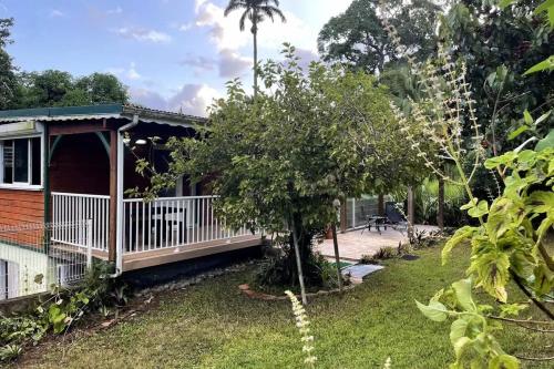 Garden, Appartement spacieux a Sainte-Rose, 70 m² avec jardin in Sainte Rose