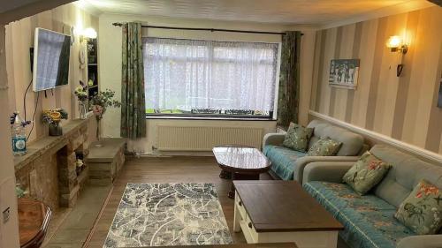 Basildon - Stay 5 - Garden - Parking - Town Centre, Basildon (fotografie 9)
