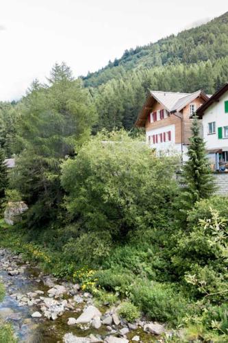 HOSPENTAL Chalet in Hospental