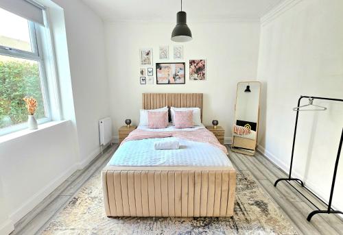 Spacious Haven with Free Parking, Glasgow (zdjęcie 9)