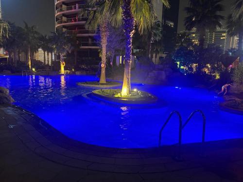 Royal Montania by DAMAC Paramount , Burj Khalifa View, Dubai (photo 6)