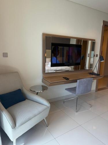 Royal Montania by DAMAC Paramount , Burj Khalifa View, Dubai (photo 7)
