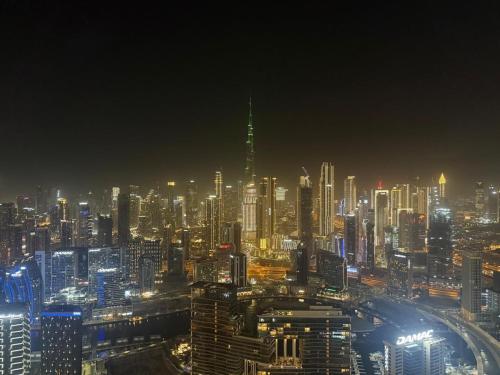 Royal Montania by DAMAC Paramount , Burj Khalifa View, Dubai (photo 10)