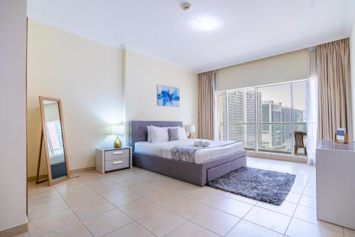 RH- City Center Retreat,1BR, walk to Burj Khalifa, Dubai (photo 9)