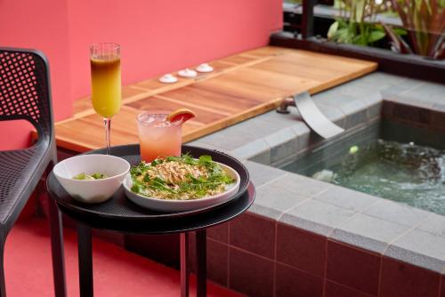 Балкон, Calle Flora Hotel by Jalo in Medellín