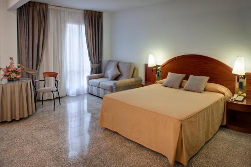 Hotel Gaudi - image 6