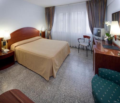 Hotel Gaudi - image 8