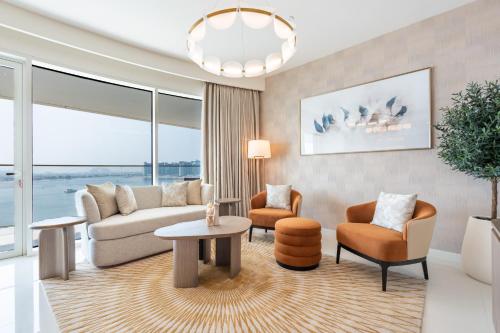 Fantastic 2BR apartment Palm, Sea and Sunset Views, Dubaï