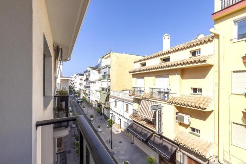 012 New Relaxed 2 Bed Fuengirola City Beach Retreat - image 4