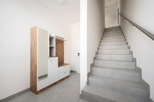 Large Apartment in a Quiet Area with Terrace & Free Garage, Brno (fotografie 7)