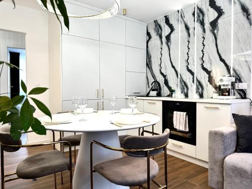Wita Stwosza 14 Apartment - Check-In 20h - Parking, Breslau (Foto 4)