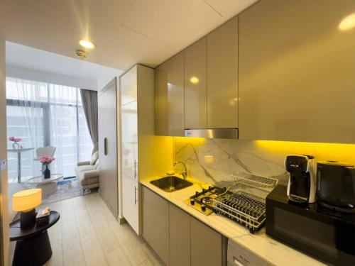 Modern Luxe Studio • All-New & Stylish - image 9