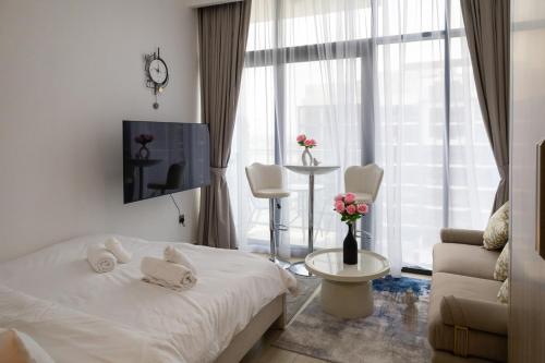 Modern Luxe Studio • All-New & Stylish - image 11