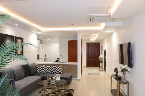 Luxury Apartments & Penthouses at Goldcrest DHA Lahore - image 2