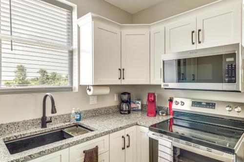 Remodeled Columbia Home: 14 Mi to St Louis in Columbia (IL)