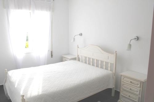 2 bedrooms, 4 beds