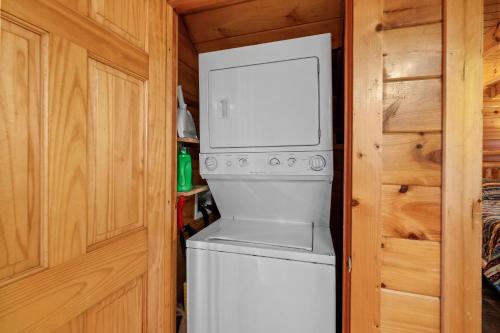 Shaconage Rest – Pigeon Forge, TN
