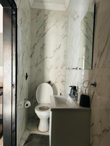 浴室, Enawe Lodge in 布朗賀斯特