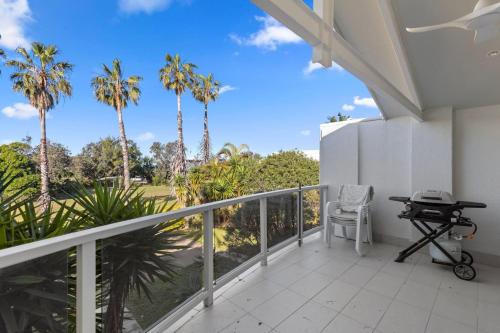2BDR Beachside Bliss in Wamberal in Wamberal