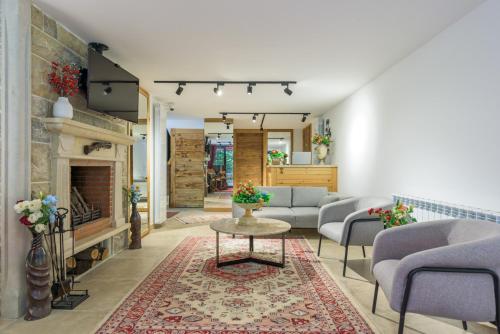 Удобства, Pearl of Faqra - Studios & Apartments in Фарайя-Мзаар-Кфардебьян