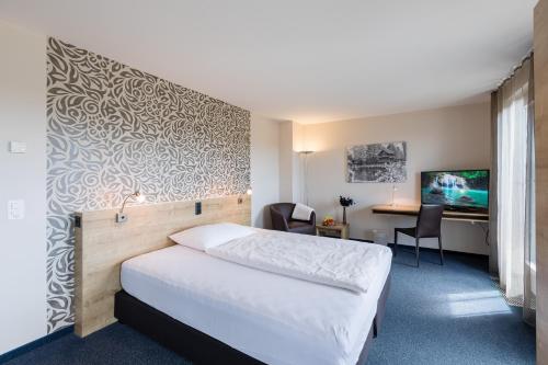 2 queen beds