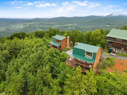 Almost Heaven Too By Colonial Properties in Pigeon Forge Suburbs