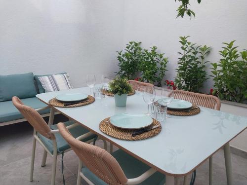 Sweet Home in Σάμπαδελ