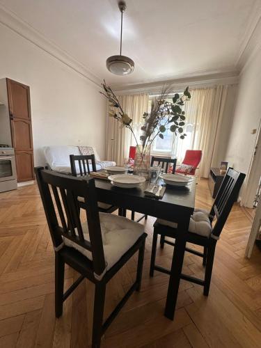 1920s Charm apartment by Jerusalem Synagogue in Old Town Center, Прага (фото 6)