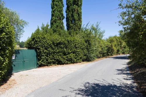 Charming Tuscan Tower with Private Pool - image 4