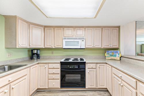 Edgewater West Unit 51 - image 4