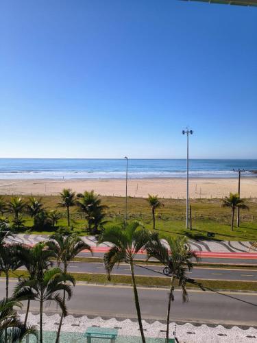 apartamento de frente para o mar
