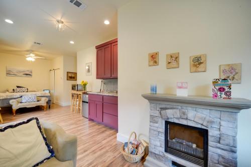 Cozy Casita and Cabana on Lake Marble Falls! in Cottonwood Shores, USA