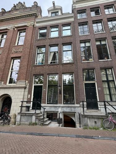 Herengracht 204 Souterrain Studio Apt without kitchen, Ámsterdam (foto 4)